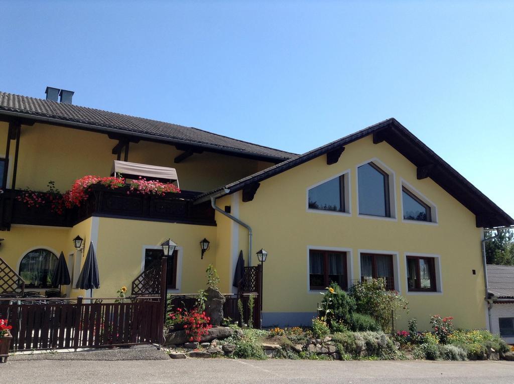 Gasthof Zur Haltestelle Lasberg Екстер'єр фото